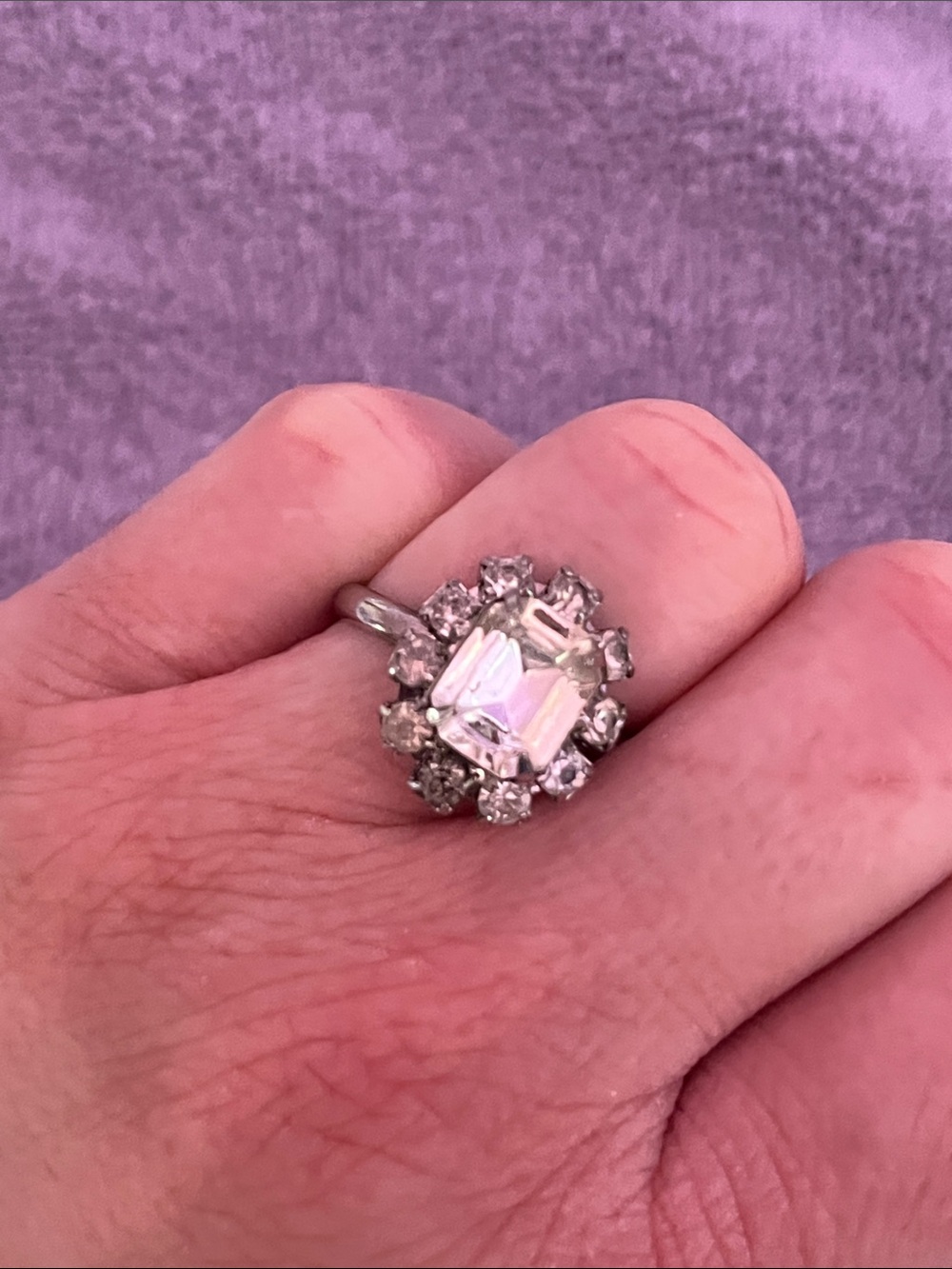 Silver Vintage-Inspired Cubic Stone Cluster Ring